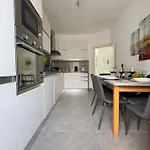 Apartament A Due Passi Dal - Con Terrazza